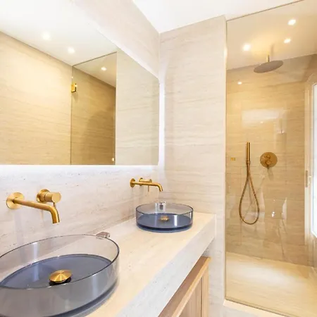 Апартаменты Le Clos De La Pinede Avec Ses Luxueuses 300 E Par Chambre Сен-Тропе